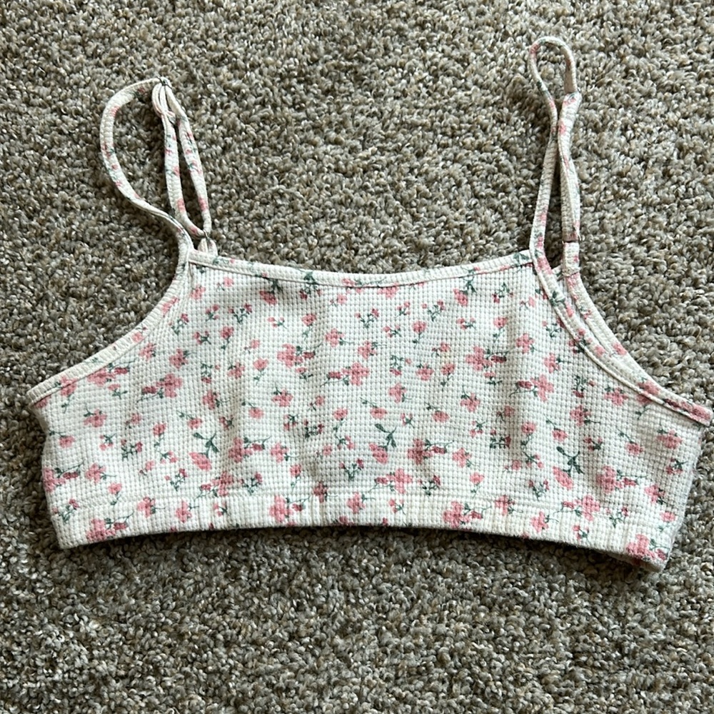 Edited brand crop top size large